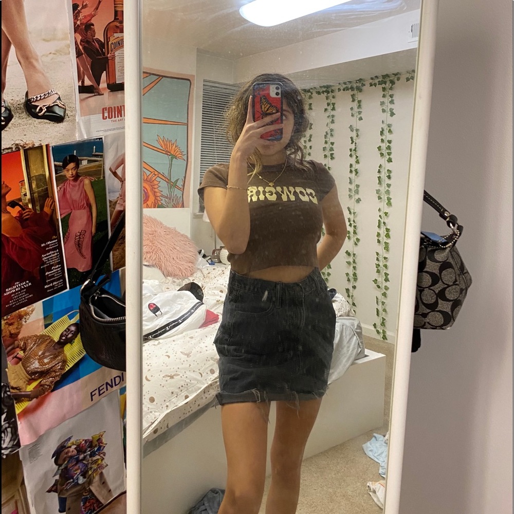 Levi’s black denim skirt!!